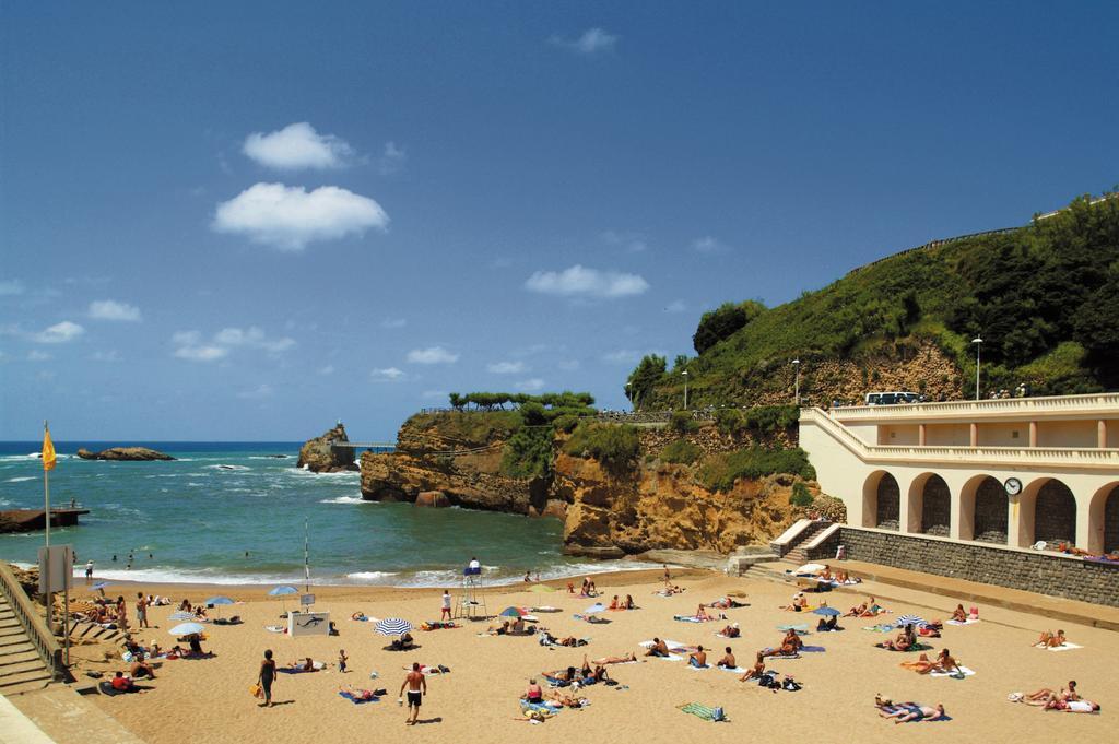 Roc Seven Biarritz Hotel Bagian luar foto