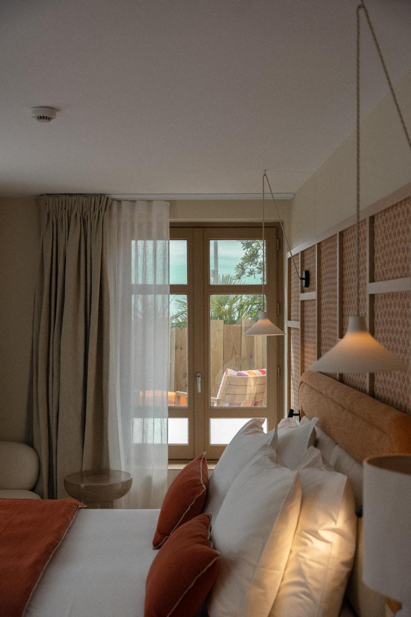 Roc Seven Biarritz Hotel Bagian luar foto