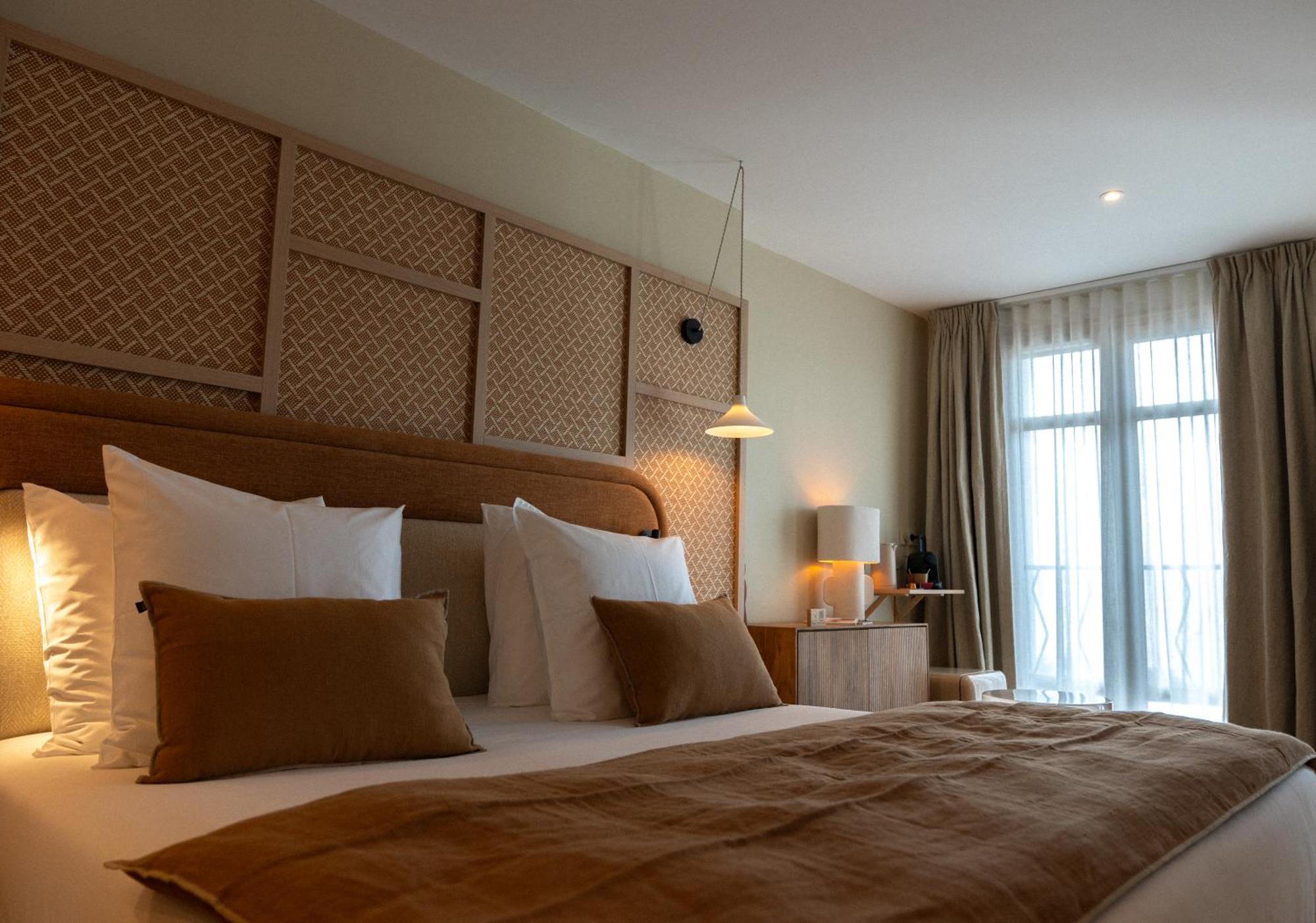 Roc Seven Biarritz Hotel Bagian luar foto