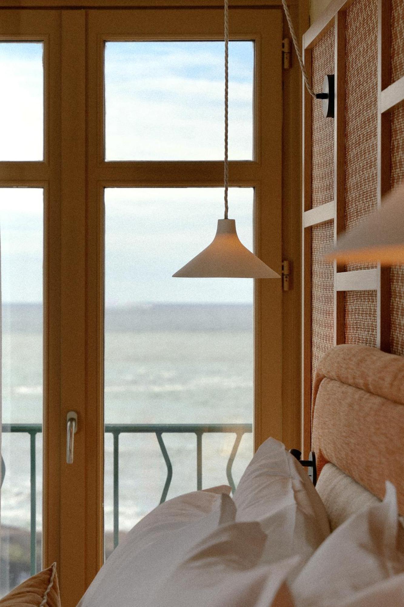 Roc Seven Biarritz Hotel Bagian luar foto
