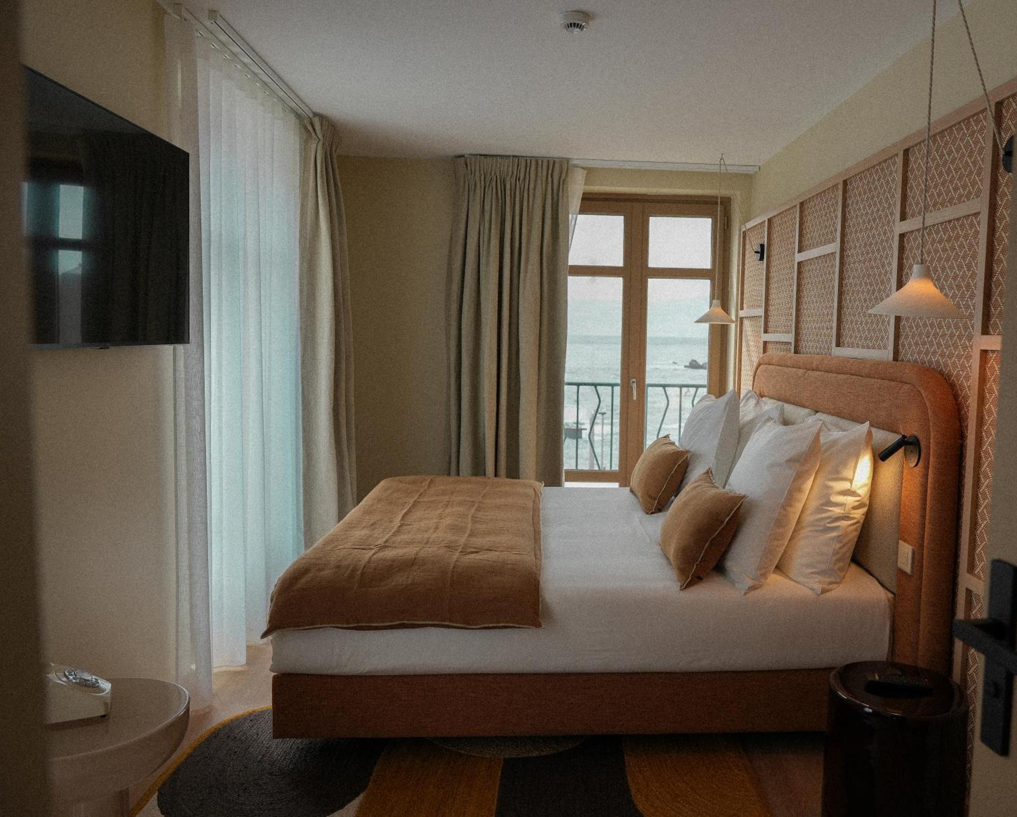 Roc Seven Biarritz Hotel Bagian luar foto