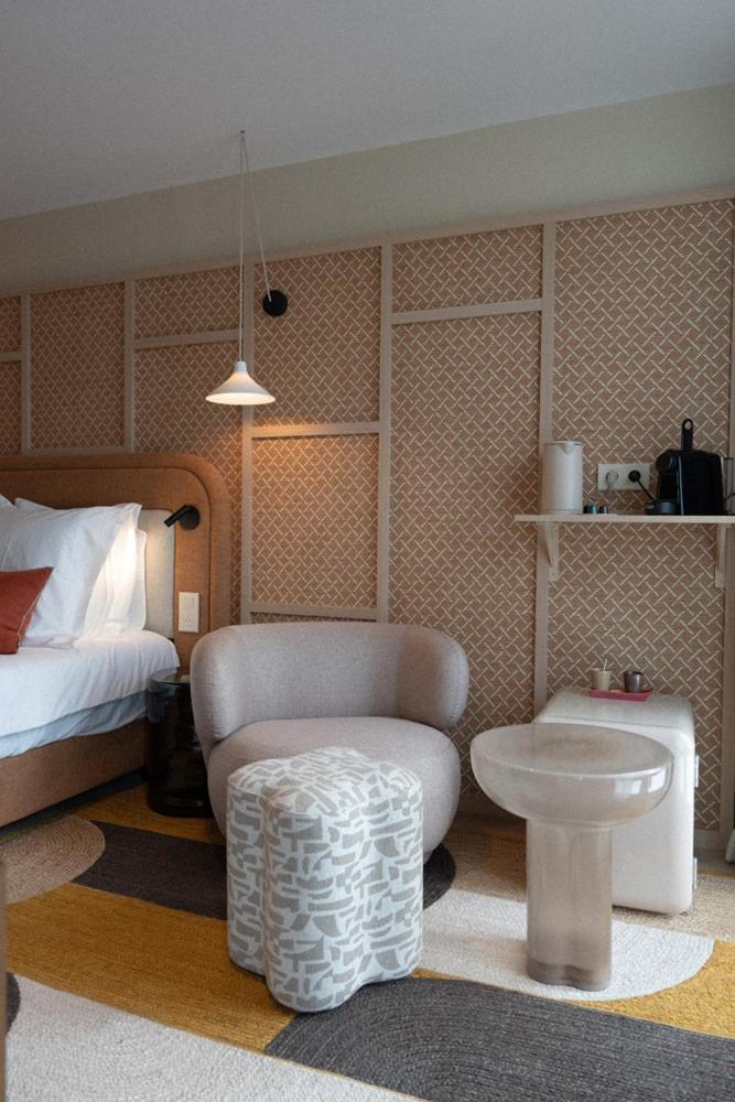 Roc Seven Biarritz Hotel Bagian luar foto