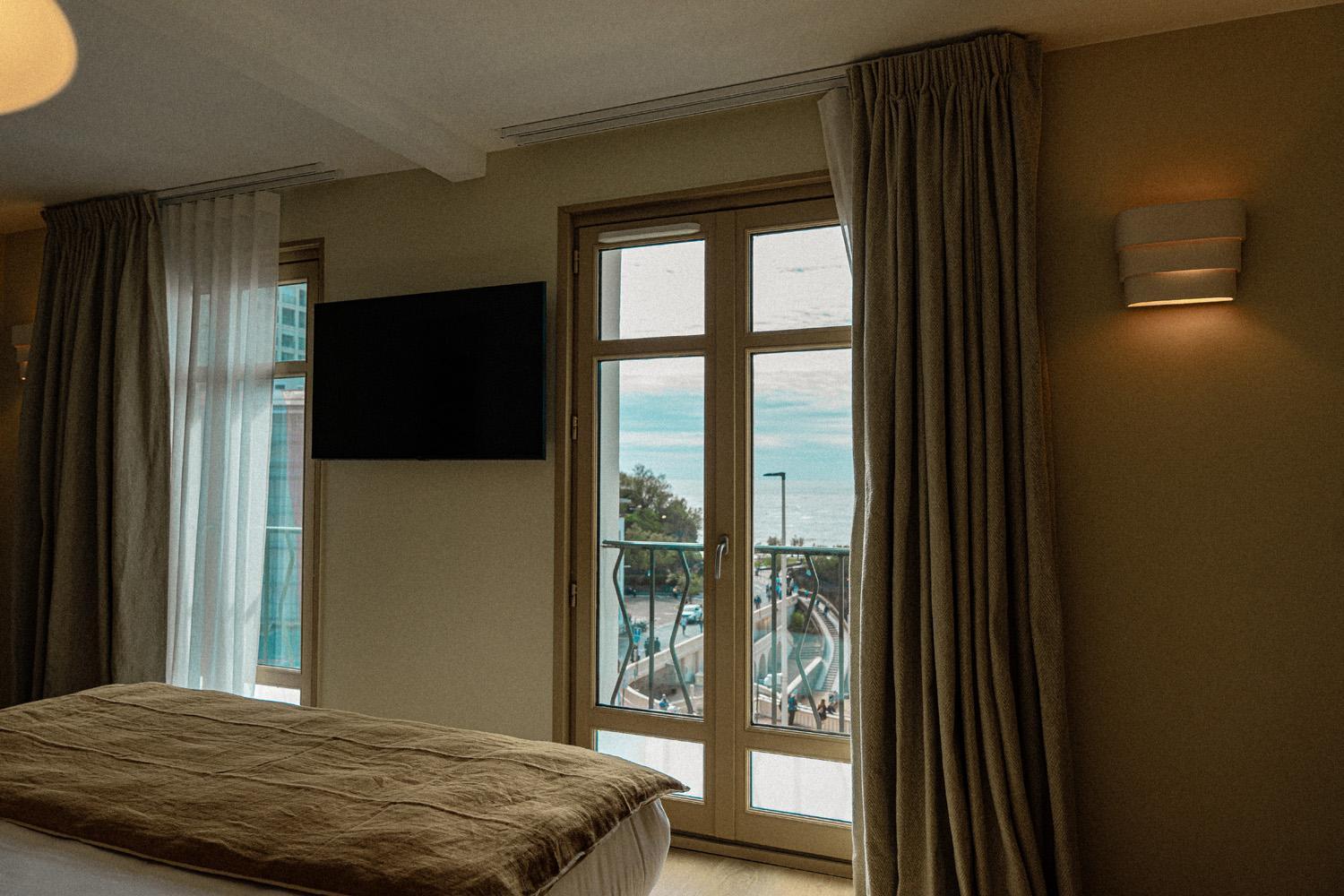 Roc Seven Biarritz Hotel Bagian luar foto